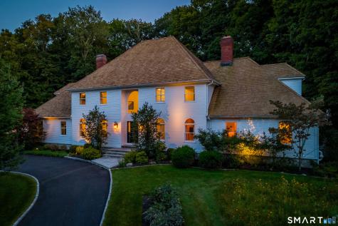 17 Equestrian Ridge Newtown CT 06470