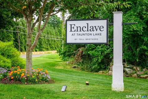 3 Enclave Circle Newtown CT 06470