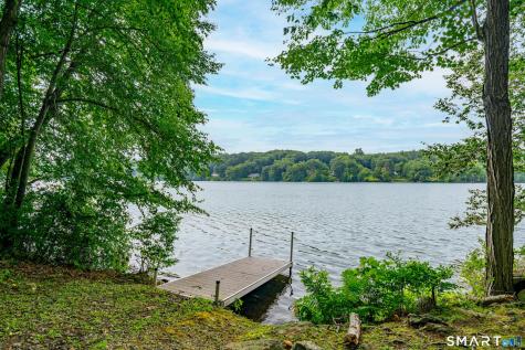 3 Enclave Circle Newtown CT 06470