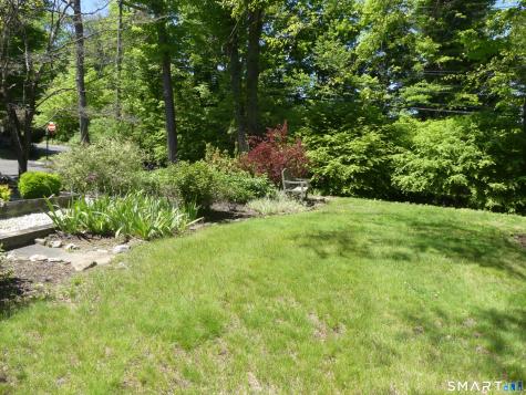 30 Boulevard Newtown CT 06470