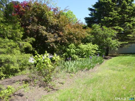 30 Boulevard Newtown CT 06470