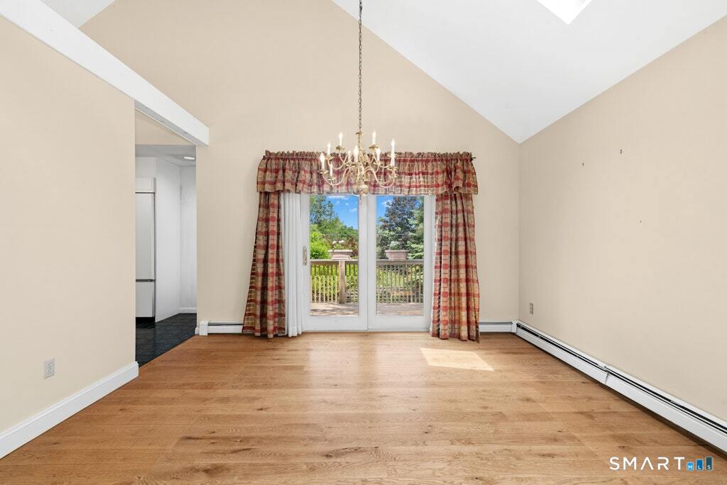 30 Boulevard Newtown CT 06470