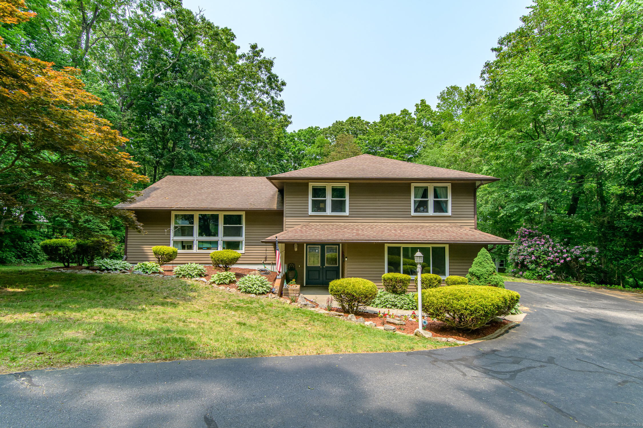 17 Chris Drive Montville CT 06382