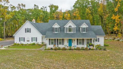 62 Chatham Hollow Portland CT 06480