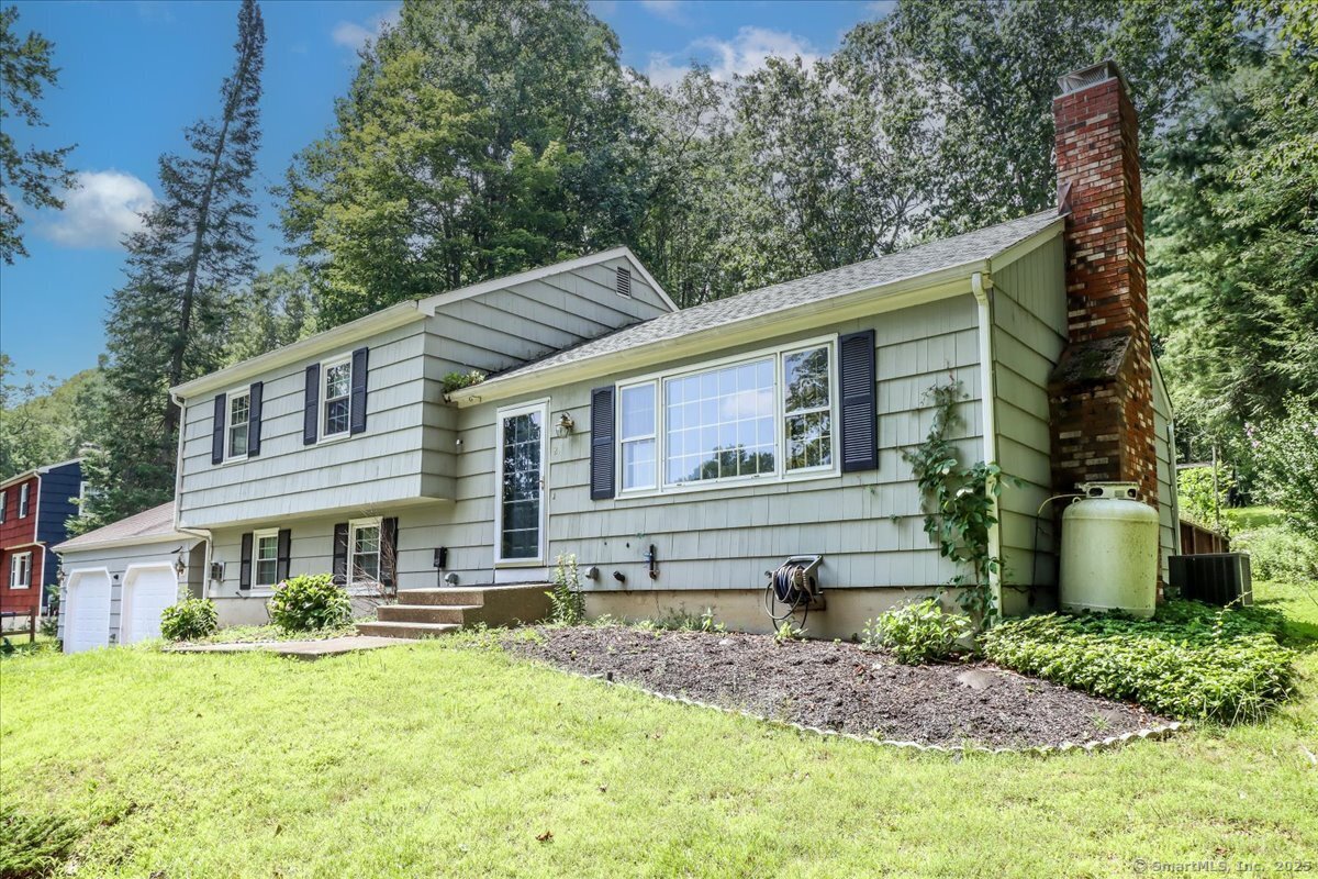 21 Chimney Drive Bethel CT 06801