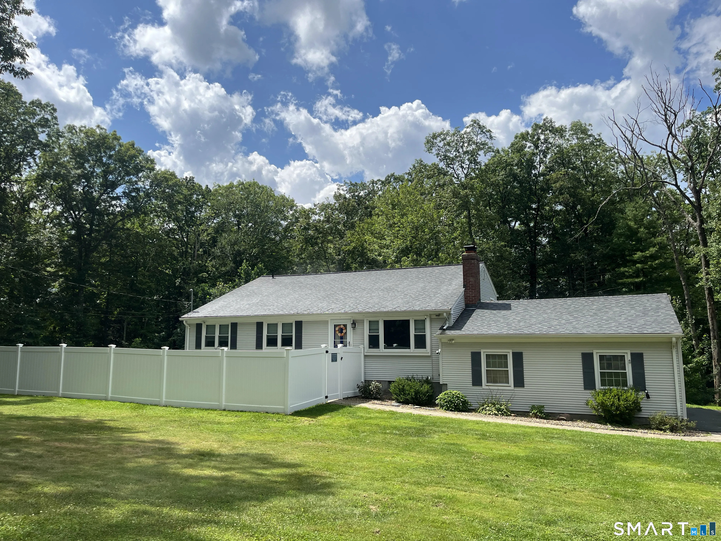 11 Top View Drive Simsbury CT 06089