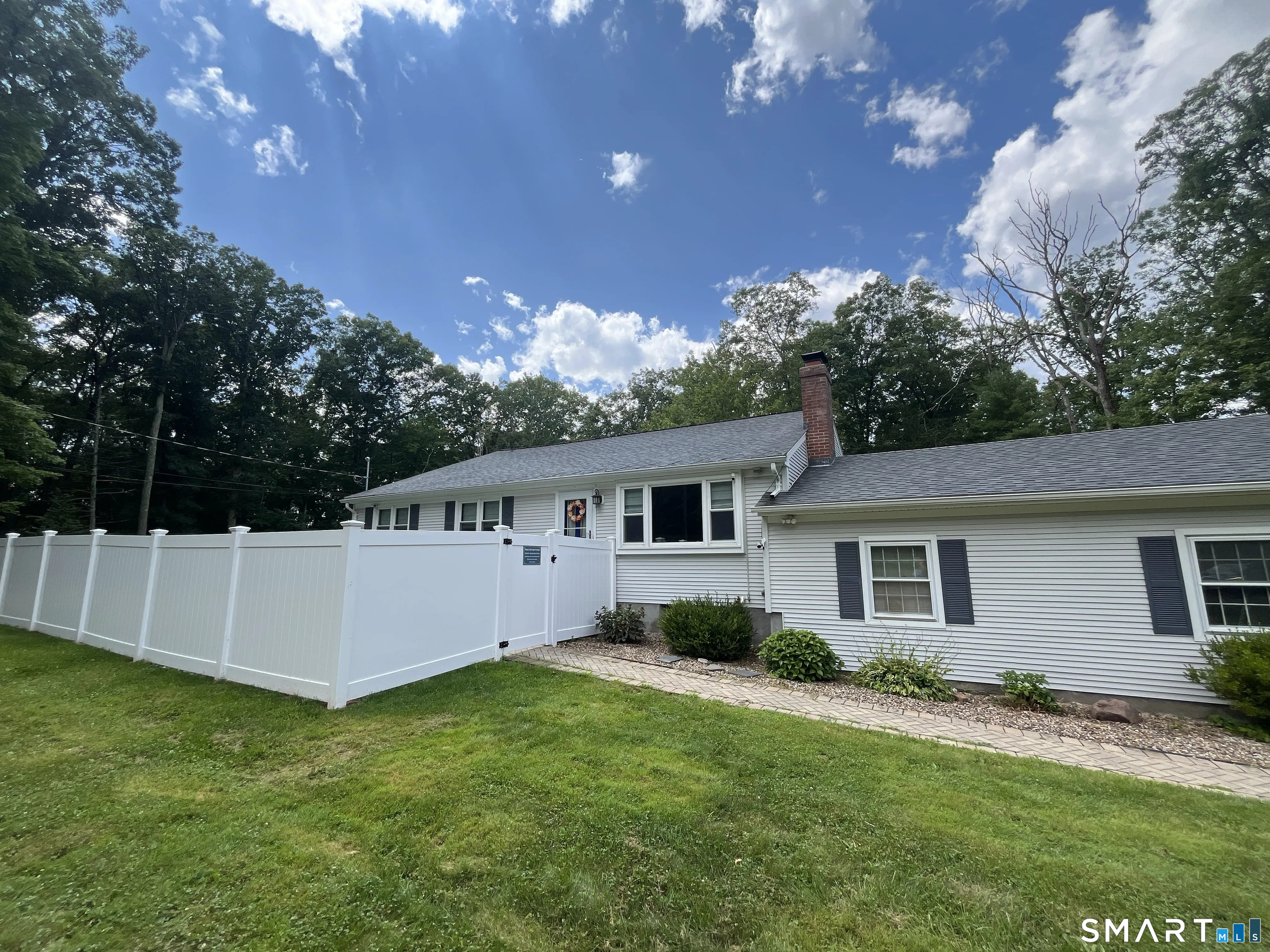 11 Top View Drive Simsbury CT 06089