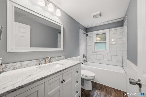 11 Top View Drive Simsbury CT 06089