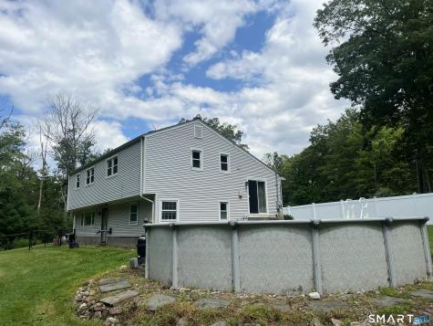 11 Top View Drive Simsbury CT 06089