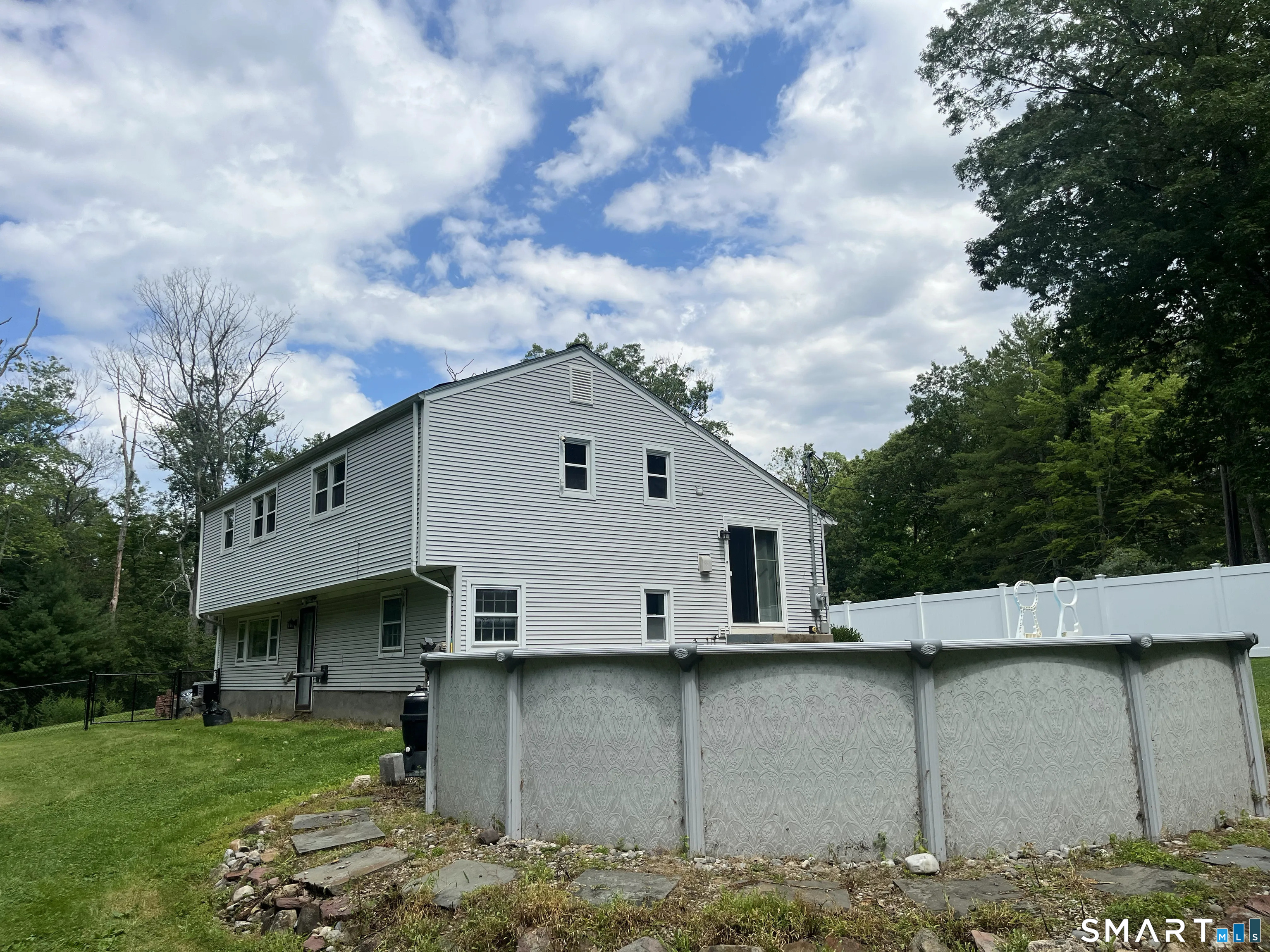 11 Top View Drive Simsbury CT 06089
