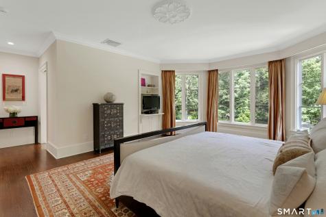 700 Hollow Tree Ridge Road Darien CT 06820
