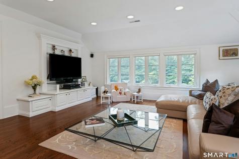 700 Hollow Tree Ridge Road Darien CT 06820