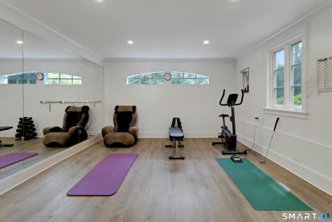 700 Hollow Tree Ridge Road Darien CT 06820