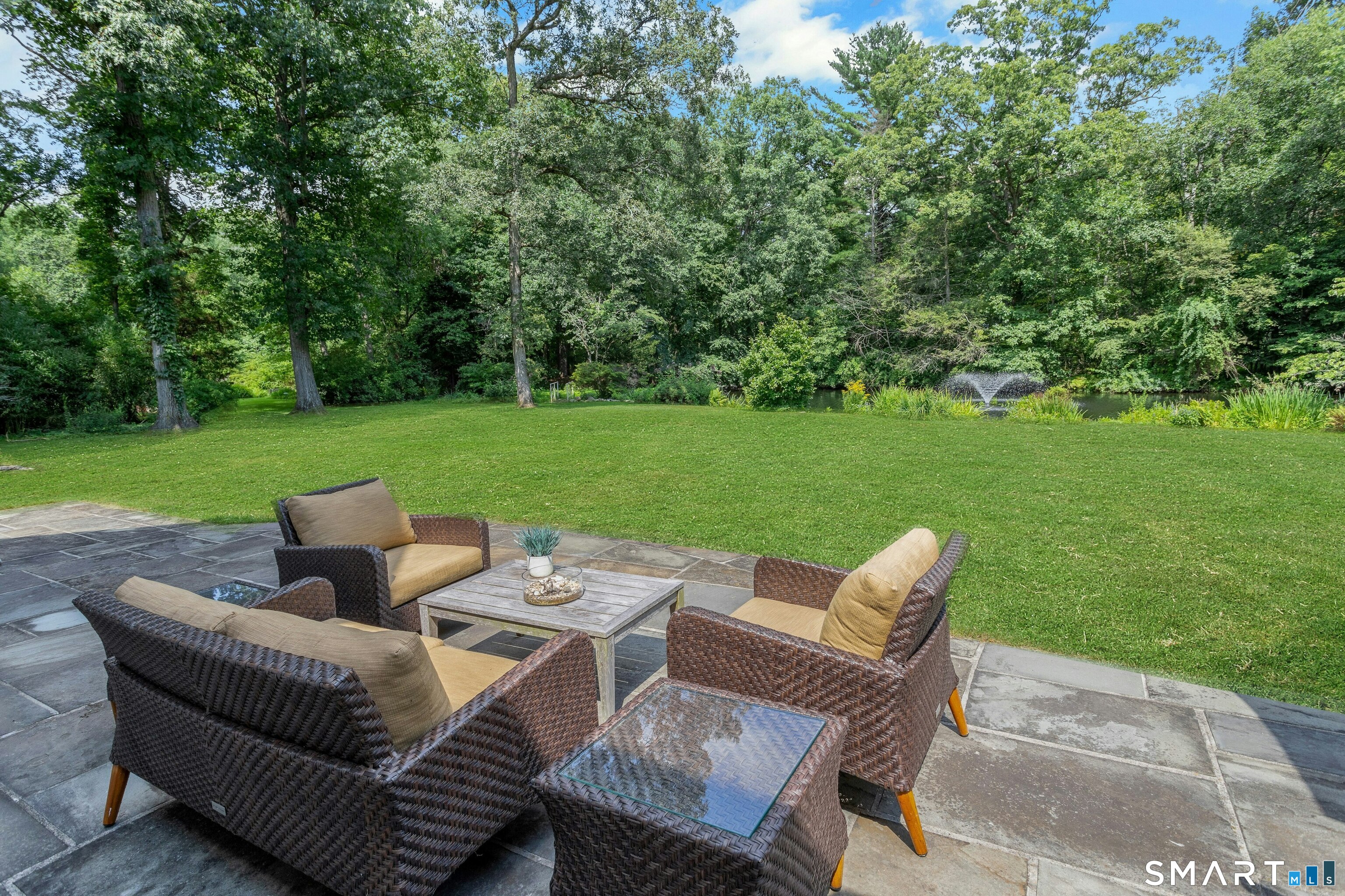 700 Hollow Tree Ridge Road Darien CT 06820