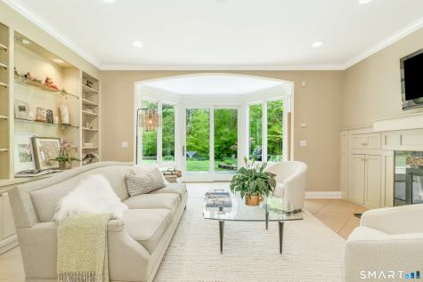 700 Hollow Tree Ridge Road Darien CT 06820