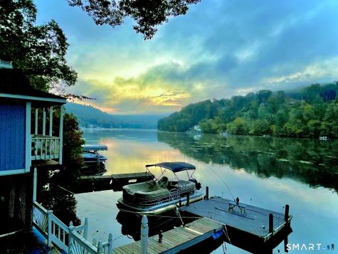 297 Lakemere Drive Southbury CT 06488