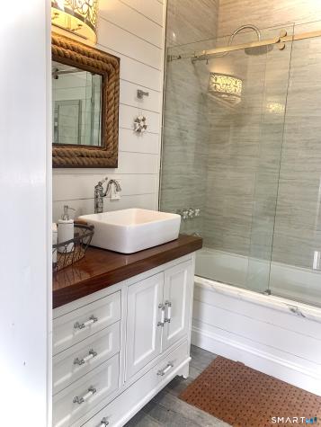 297 Lakemere Drive Southbury CT 06488