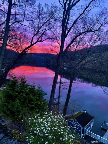 297 Lakemere Drive Southbury CT 06488