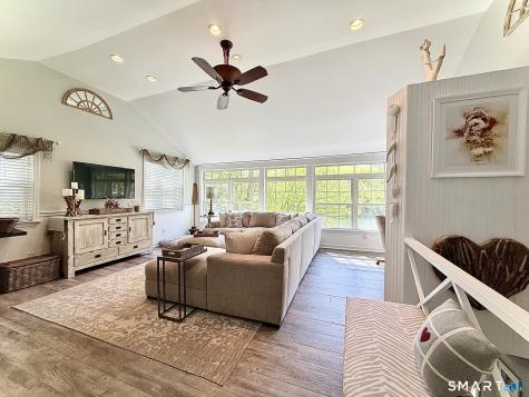 297 Lakemere Drive Southbury CT 06488
