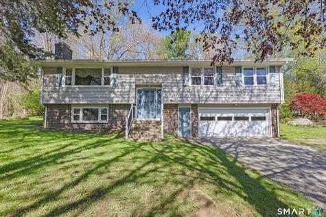 10 Fieldstone Lane New Milford CT 06776