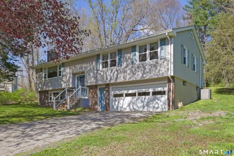 10 Fieldstone Lane New Milford CT 06776