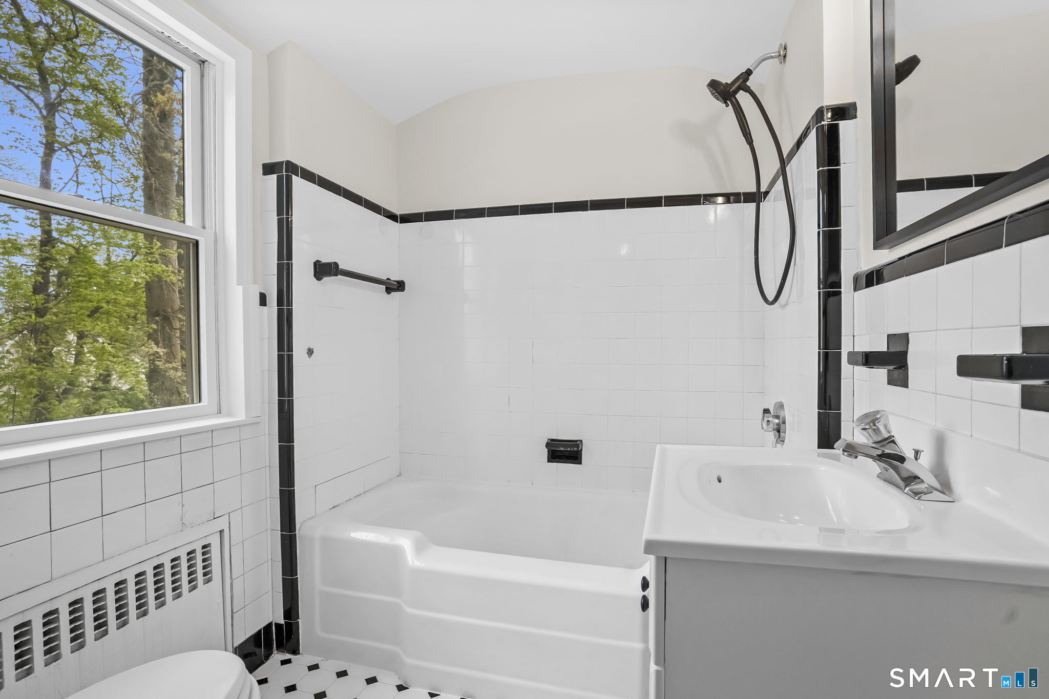 115 Mohawk Drive West Hartford CT 06117
