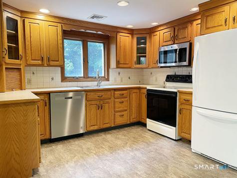 6 Colonial Drive Prospect CT 06712