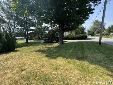 35 Flyers Drive Norwich CT 06360