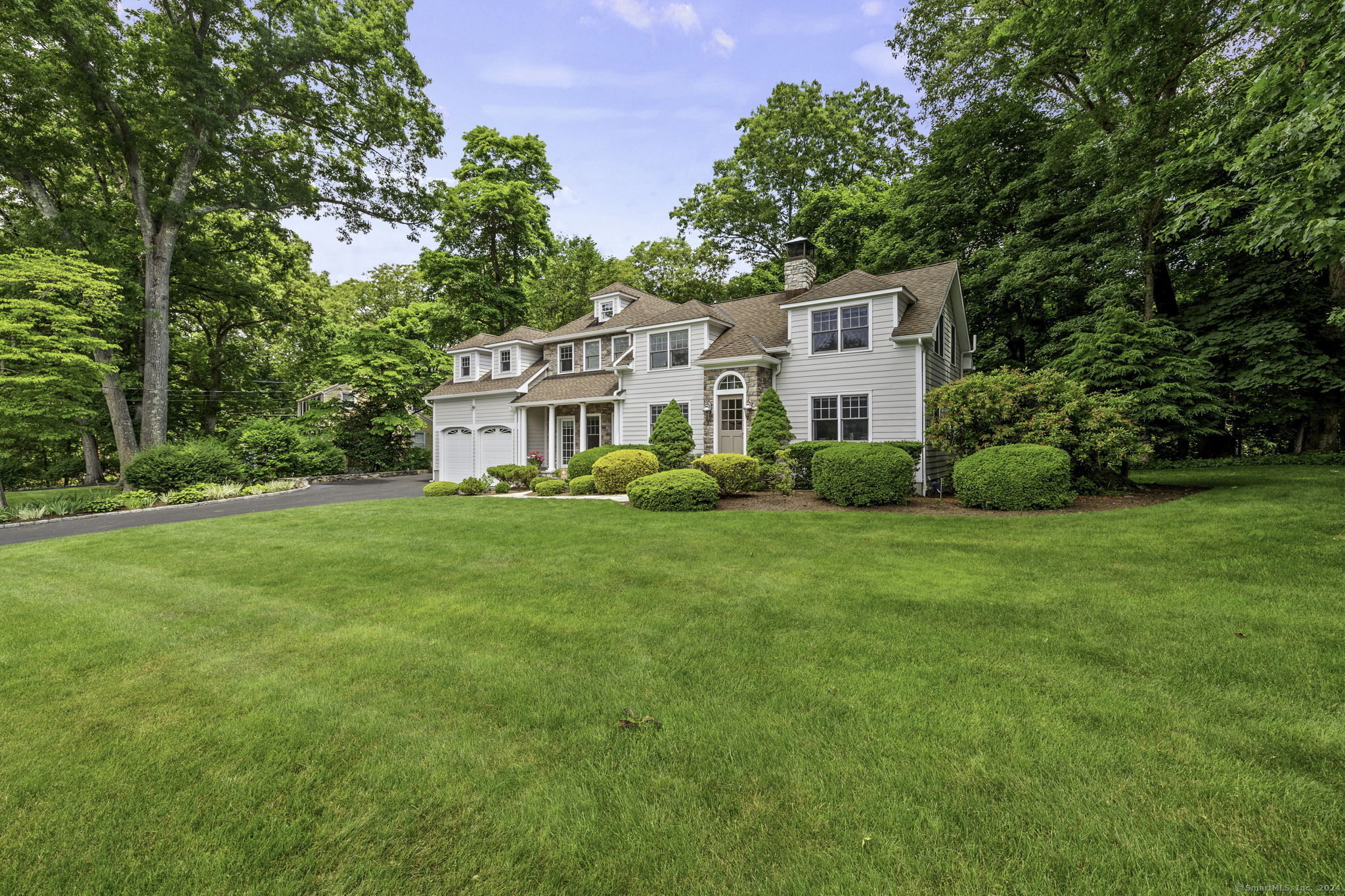 16 Hunting Lane Stamford CT 06902