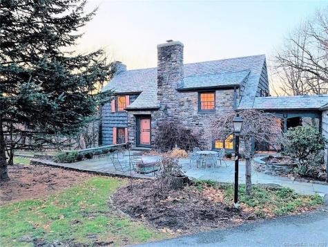23 Flat Rock Drive Easton CT 06612