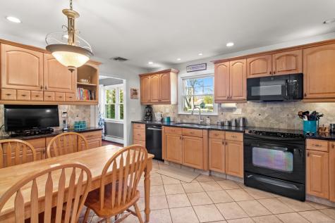 14 Dairy Farm Road Norwalk CT 06851