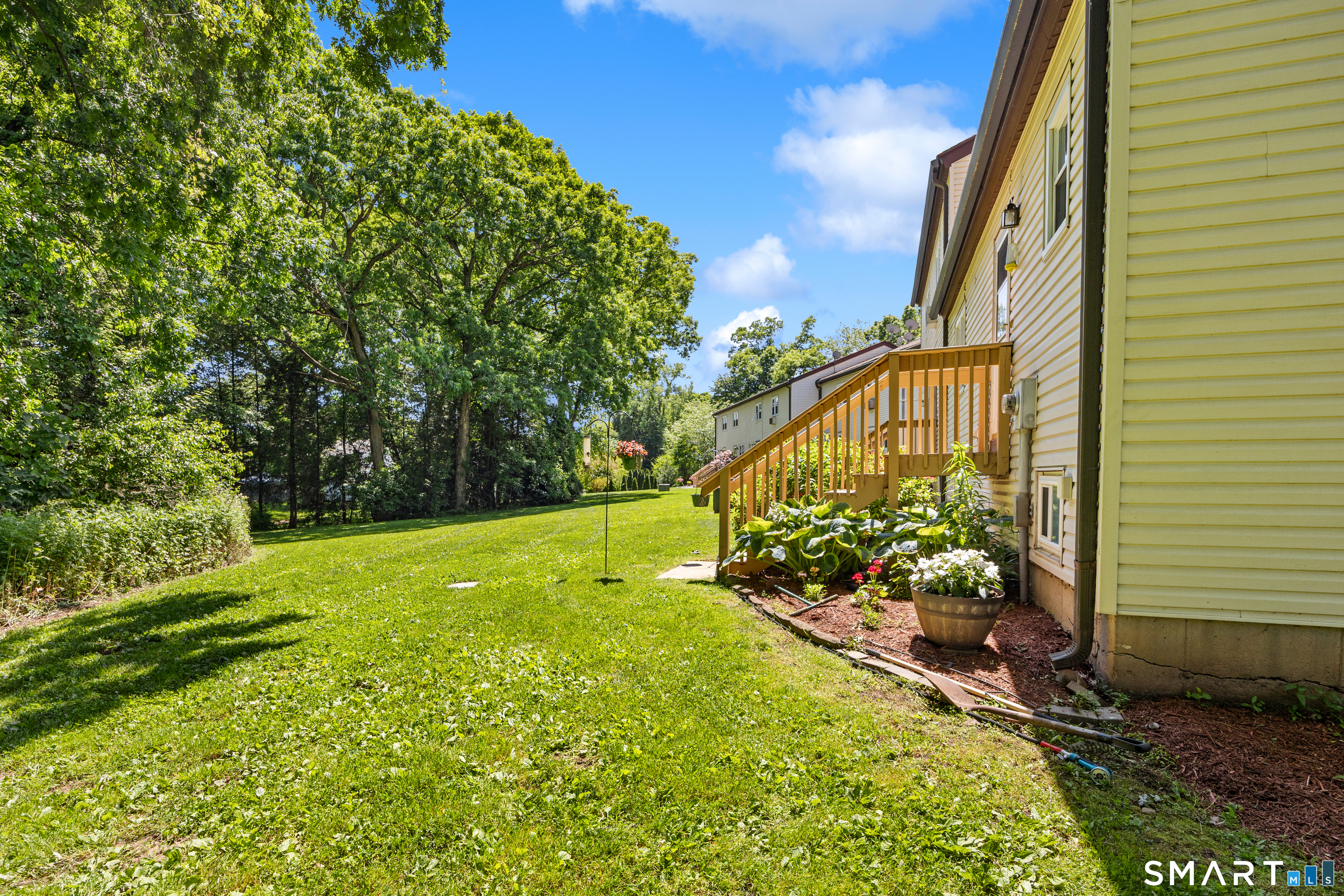 23 Hart Place Plainville CT 06062