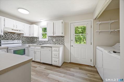 23 Hart Place Plainville CT 06062