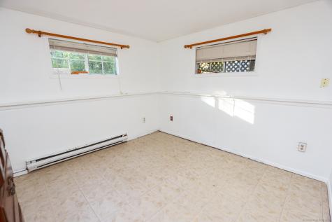 38 White Plains Road Norwich CT 06360