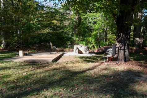 38 White Plains Road Norwich CT 06360