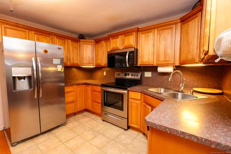 38 White Plains Road Norwich CT 06360