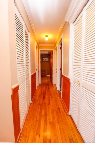 38 White Plains Road Norwich CT 06360