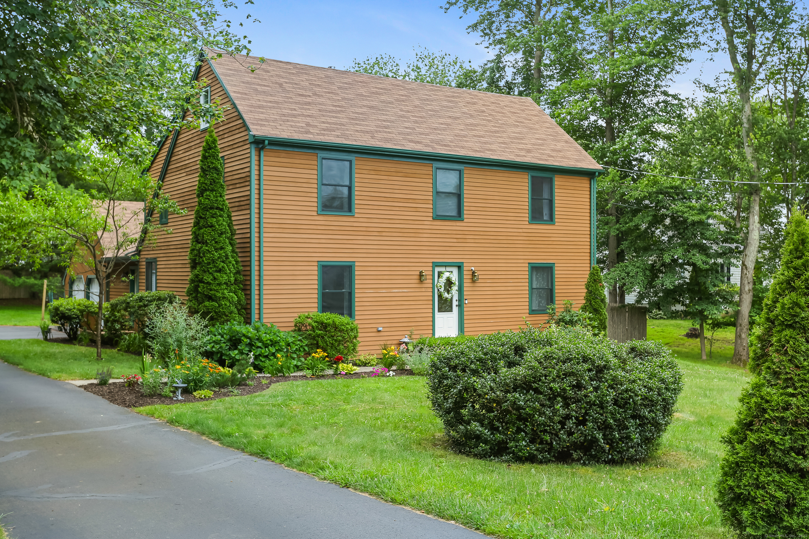11 Park Lane Trumbull CT 06611