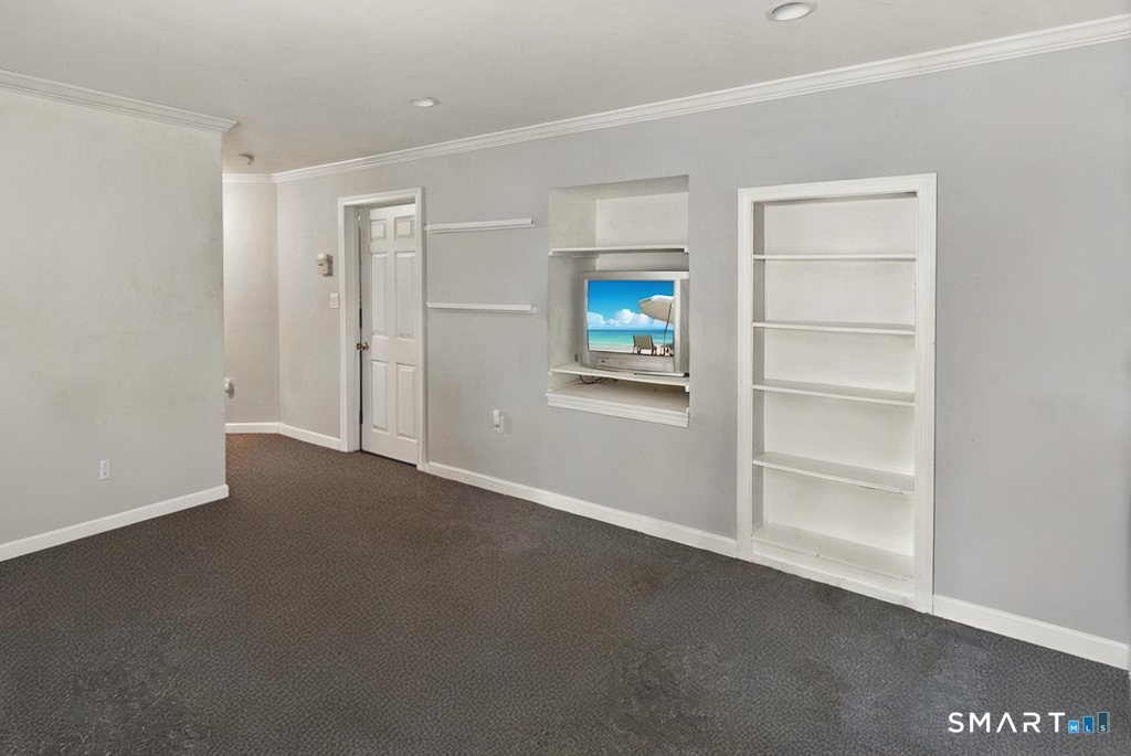 25 Oakwood Road East Lyme CT 06357