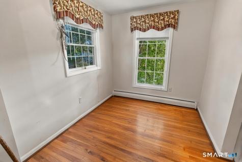 25 Oakwood Road East Lyme CT 06357