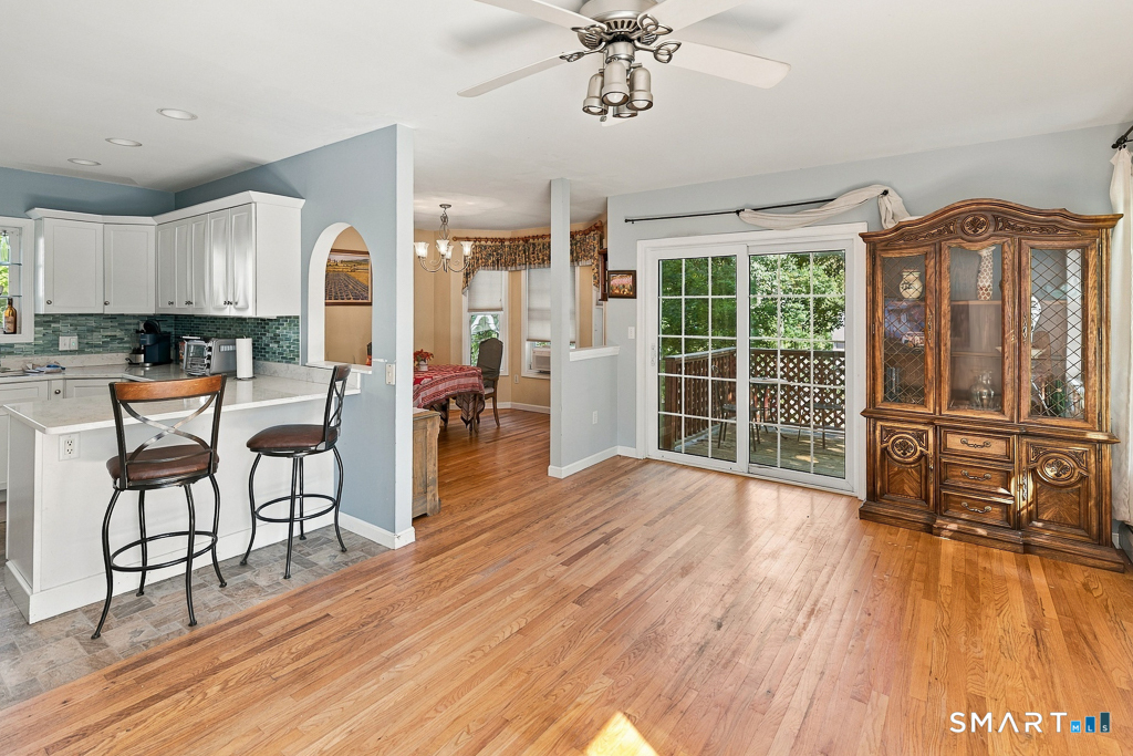 25 Oakwood Road East Lyme CT 06357
