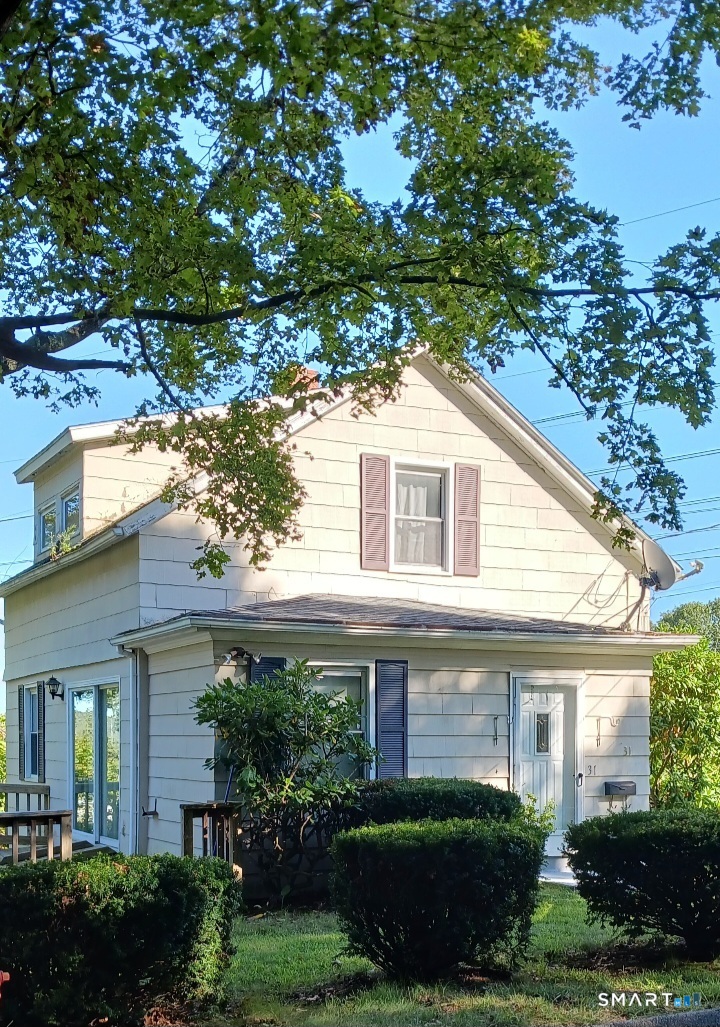 31 Hewitt Drive Montville CT 06382