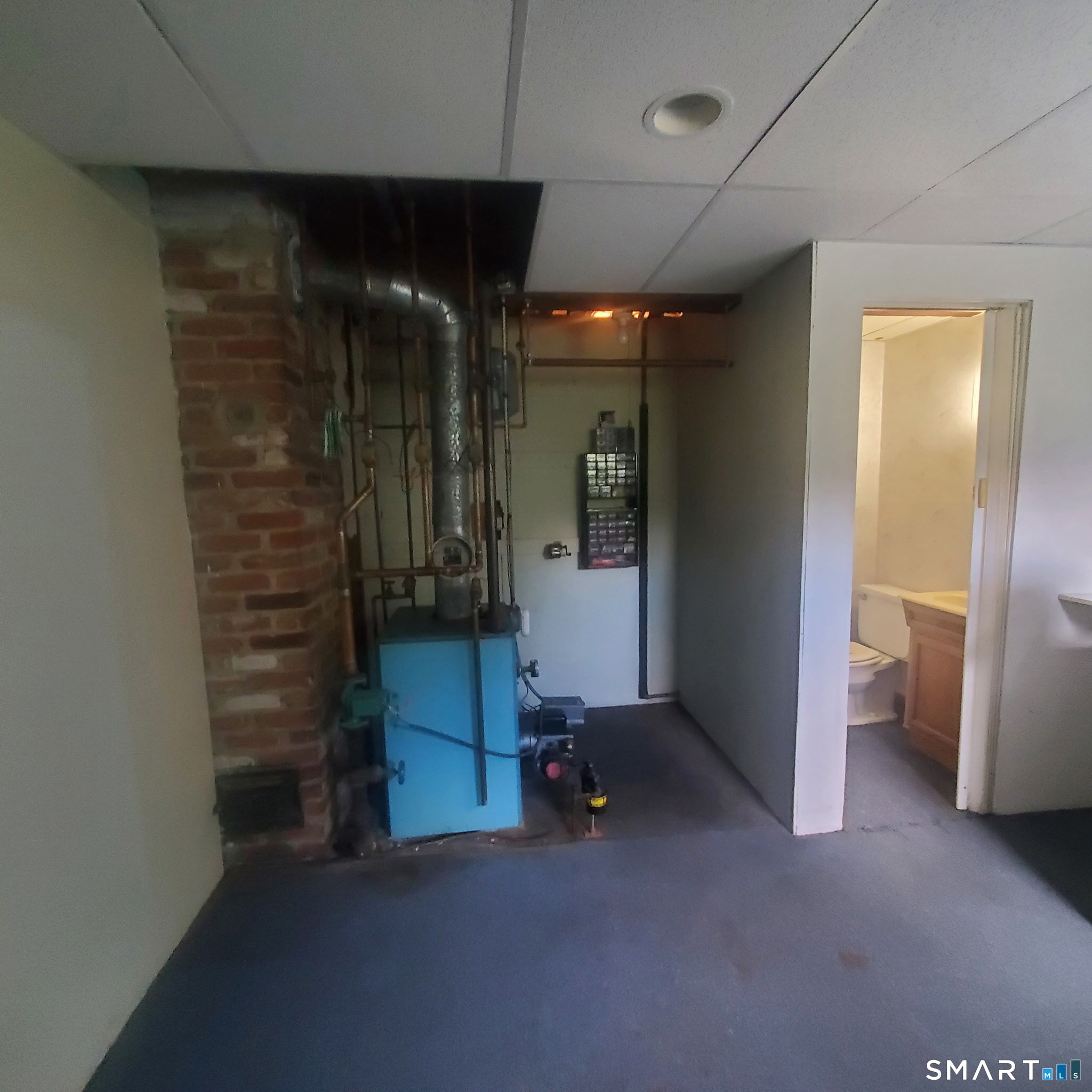31 Hewitt Drive Montville CT 06382