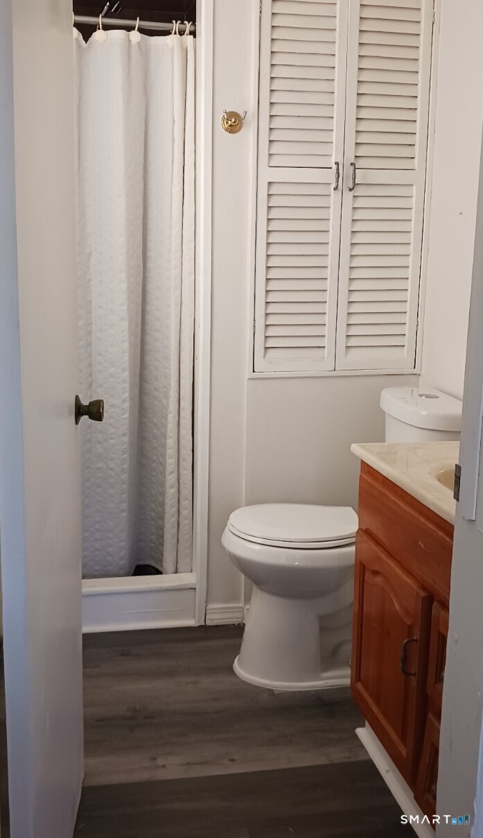 31 Hewitt Drive Montville CT 06382