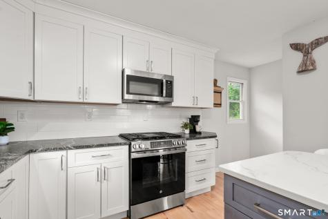 440 Lakeview Drive Suffield CT 06093