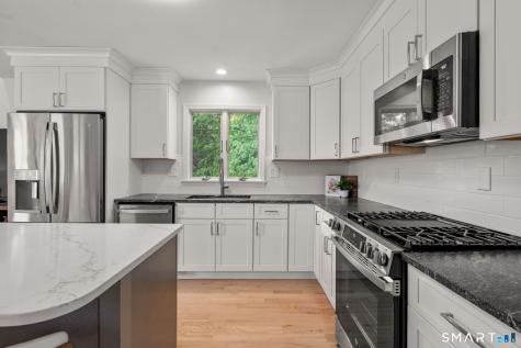 440 Lakeview Drive Suffield CT 06093