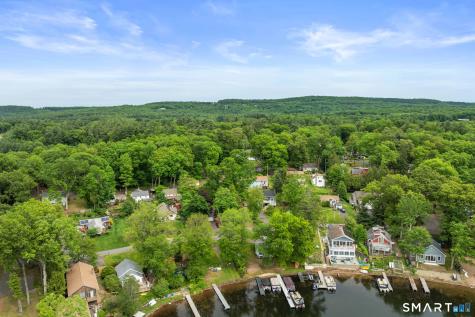 440 Lakeview Drive Suffield CT 06093