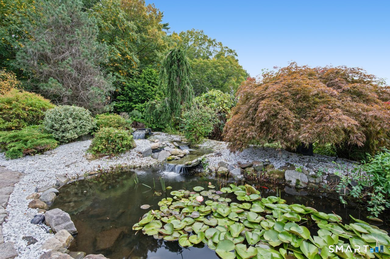 39 Hazen Drive Avon CT 06001