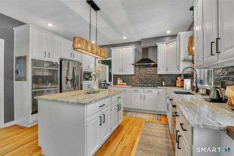 18 Jacob Lane Killingworth CT 06419