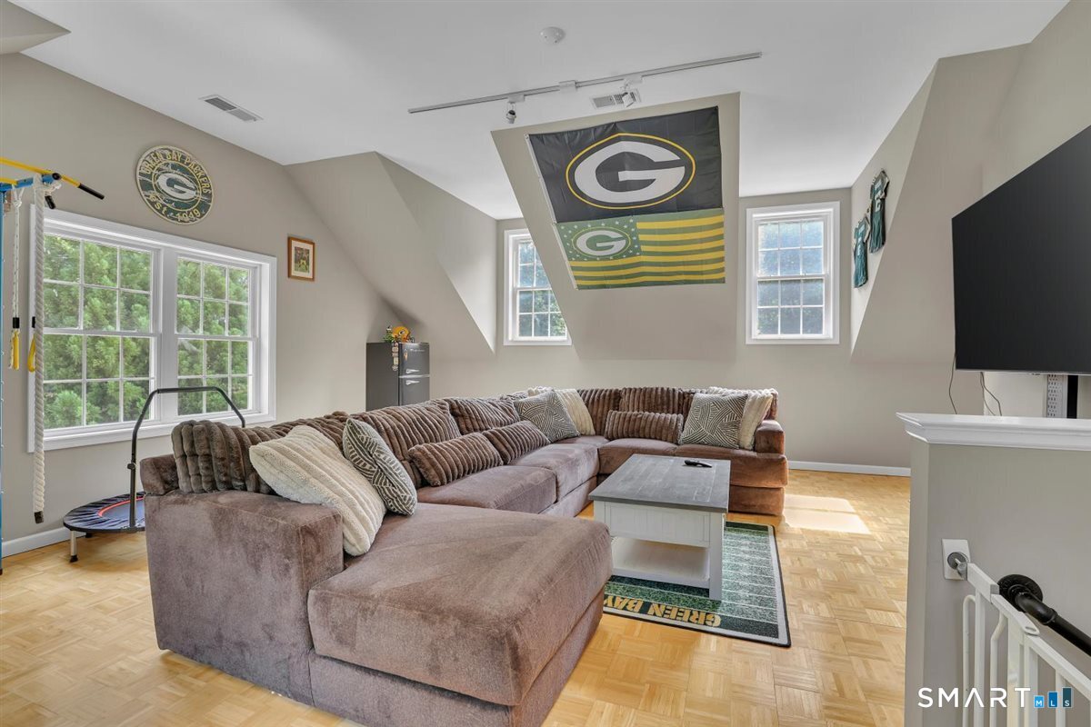 18 Jacob Lane Killingworth CT 06419